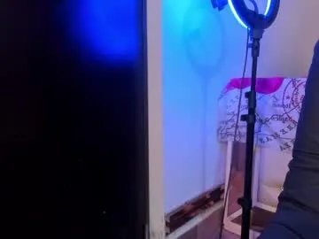 Freechat bella_hamilton on Chaturbate