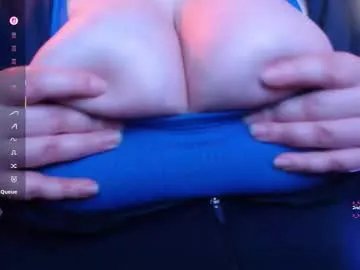 Freechat bigbittiesandfun on Chaturbate