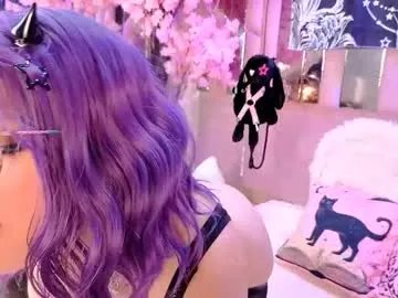 Freechat biizzy_noar on Chaturbate
