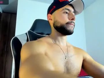 Freechat bryan_oficials on Chaturbate