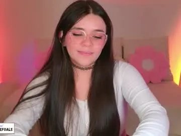 Freechat cammiefoalss on Chaturbate