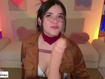 Freechat cammiefoalss on Chaturbate