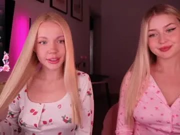 Freechat cute18cute on Chaturbate