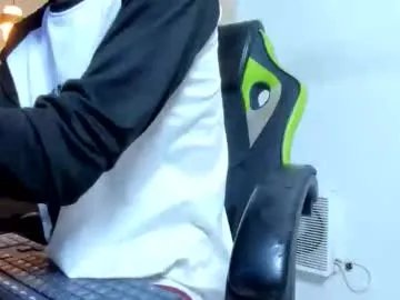 Freechat darkknightx01 on Chaturbate