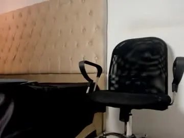 Freechat darkknightx01 on Chaturbate