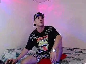 Freechat dominic_hanks on Chaturbate