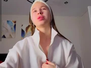 emma_clon on Chaturbate 