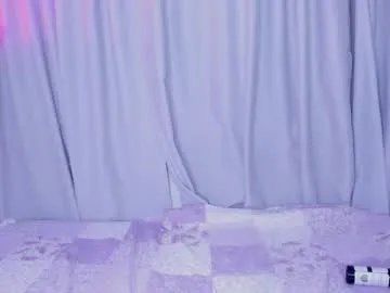 Freechat emmy_heart7 on Chaturbate