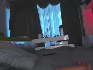 Freechat eves_bodyxxx on Chaturbate