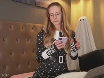 Freechat girl_i_am on Chaturbate