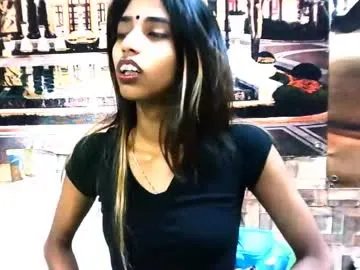indiansexyslender4u2luv on Chaturbate 