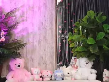 Freechat karlabart on Chaturbate