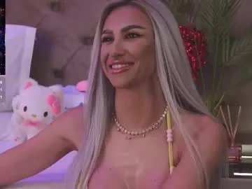 Freechat karlabart on Chaturbate