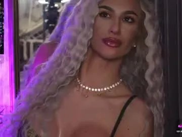 Freechat karlabart on Chaturbate