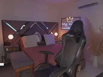 Freechat kateowens on Chaturbate