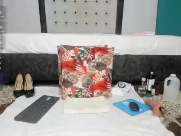 kinky_polar on Chaturbate 