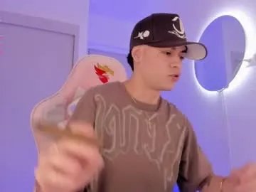 Freechat lennercollins_ on Chaturbate