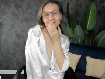 lillian_white1 on Chaturbate 