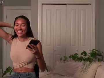 Freechat littlemiss_kira on Chaturbate
