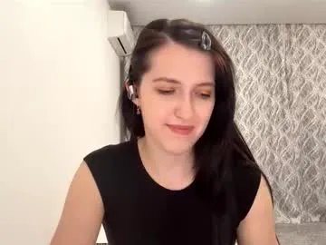 Freechat lucibeveridge on Chaturbate