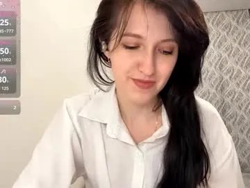 Freechat lucibeveridge on Chaturbate