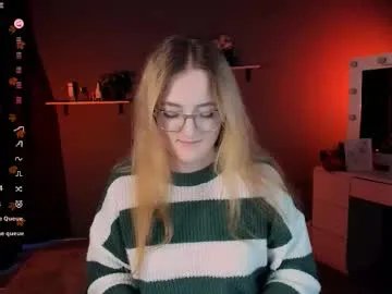 Freechat luna_berryy on Chaturbate