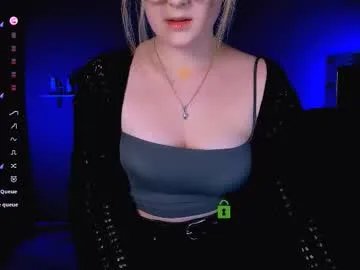 Freechat luna_berryy on Chaturbate