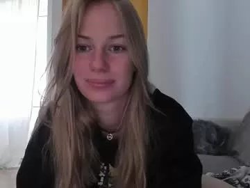 Freechat magic_couple13 on Chaturbate