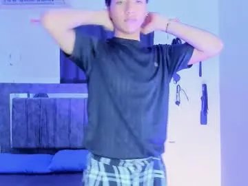 Freechat maximiliano_khalil on Chaturbate