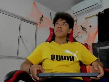 Freechat maximiliano_khalil on Chaturbate