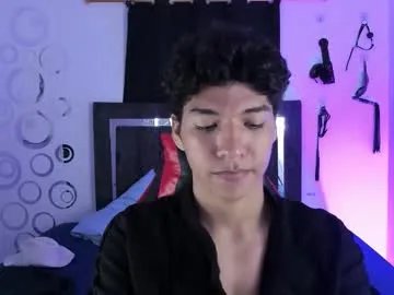 Freechat maximiliano_khalil on Chaturbate