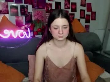 Freechat milanaroz on Chaturbate