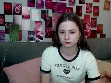 Freechat milanaroz on Chaturbate