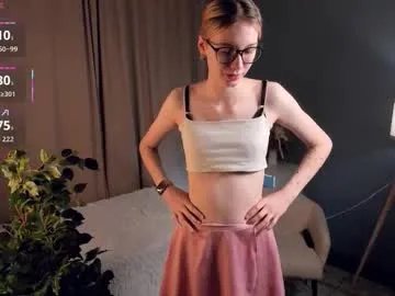 Freechat moirebroady on Chaturbate