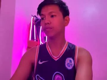 Freechat naughtybutsexy69 on Chaturbate