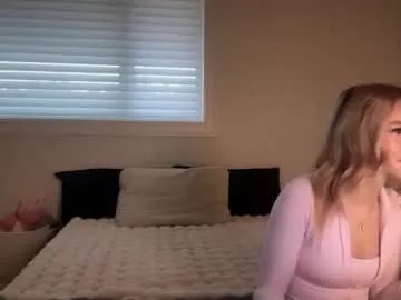 Freechat oliviacarterrr on Chaturbate