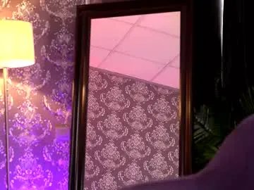 Freechat ravenbelrose on Chaturbate