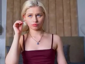Freechat sandyshayes on Chaturbate