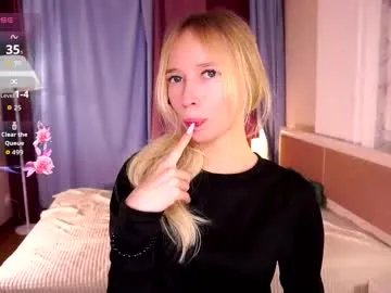 Freechat shelleybuss on Chaturbate