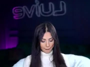 Freechat siennaruh on Chaturbate