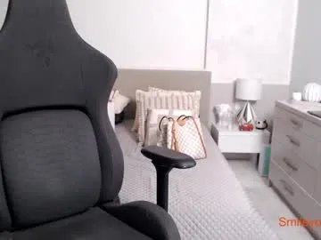 Freechat smileyouarehere on Chaturbate