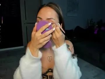 Freechat straw_juice on Chaturbate