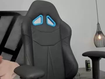 Freechat summerprints on Chaturbate