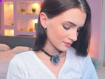 Freechat synne_glows on Chaturbate