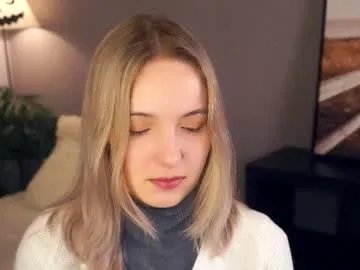 Freechat tashinapetitto on Chaturbate