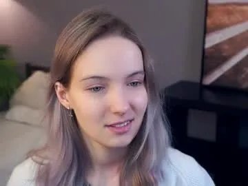 Freechat tashinapetitto on Chaturbate