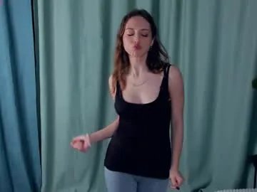 tessiekhanponaphan on Chaturbate 