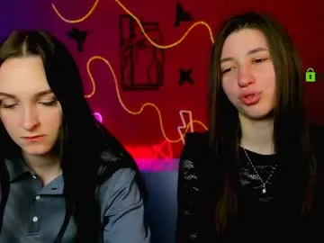 vaiolet_lovely model from Chaturbate