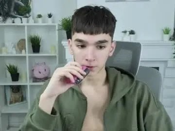 Freechat yamitwink on Chaturbate