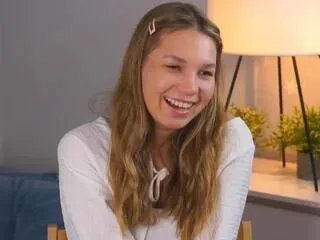 azucena_ylonen on Flirt4Free